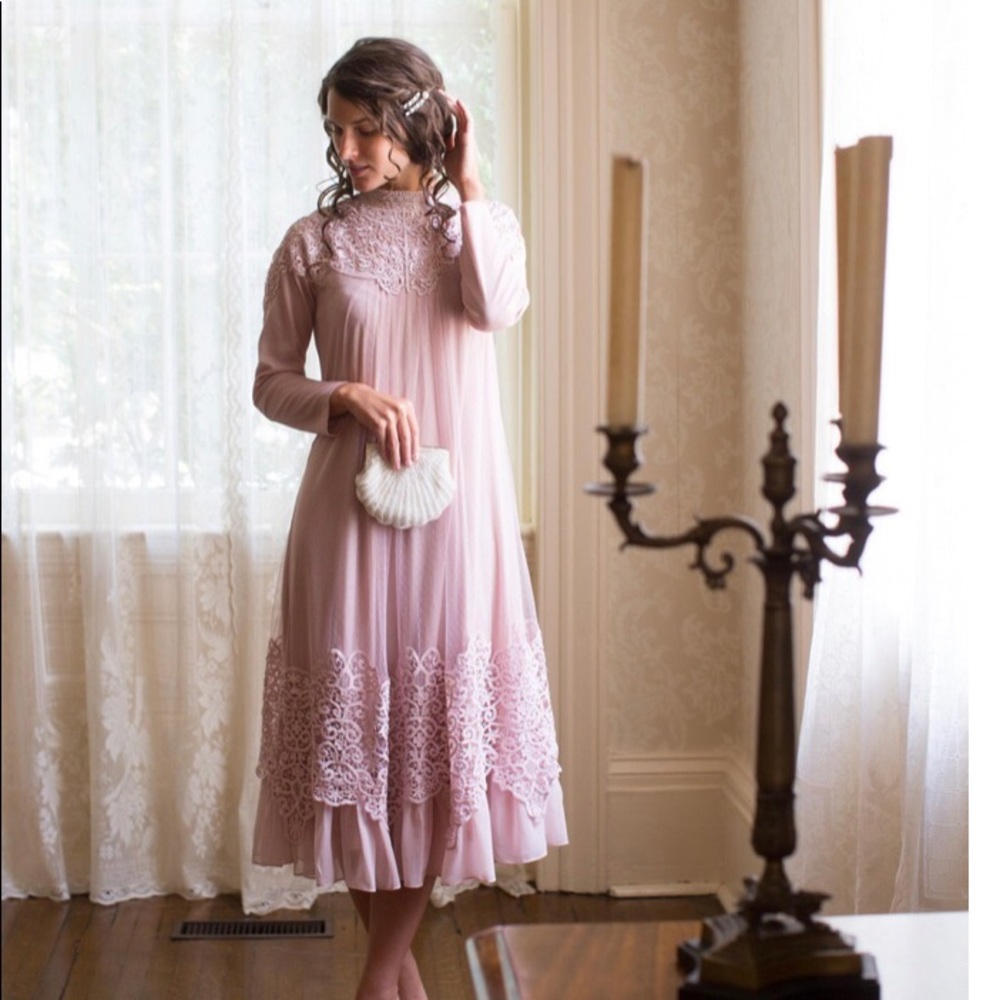 English Rosemary Dainty Jewels dress 🌸